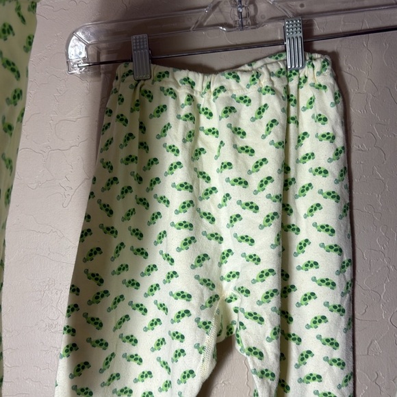 Wee muffin100% cotton turtle print pajama set size 8 - Picture 3 of 7